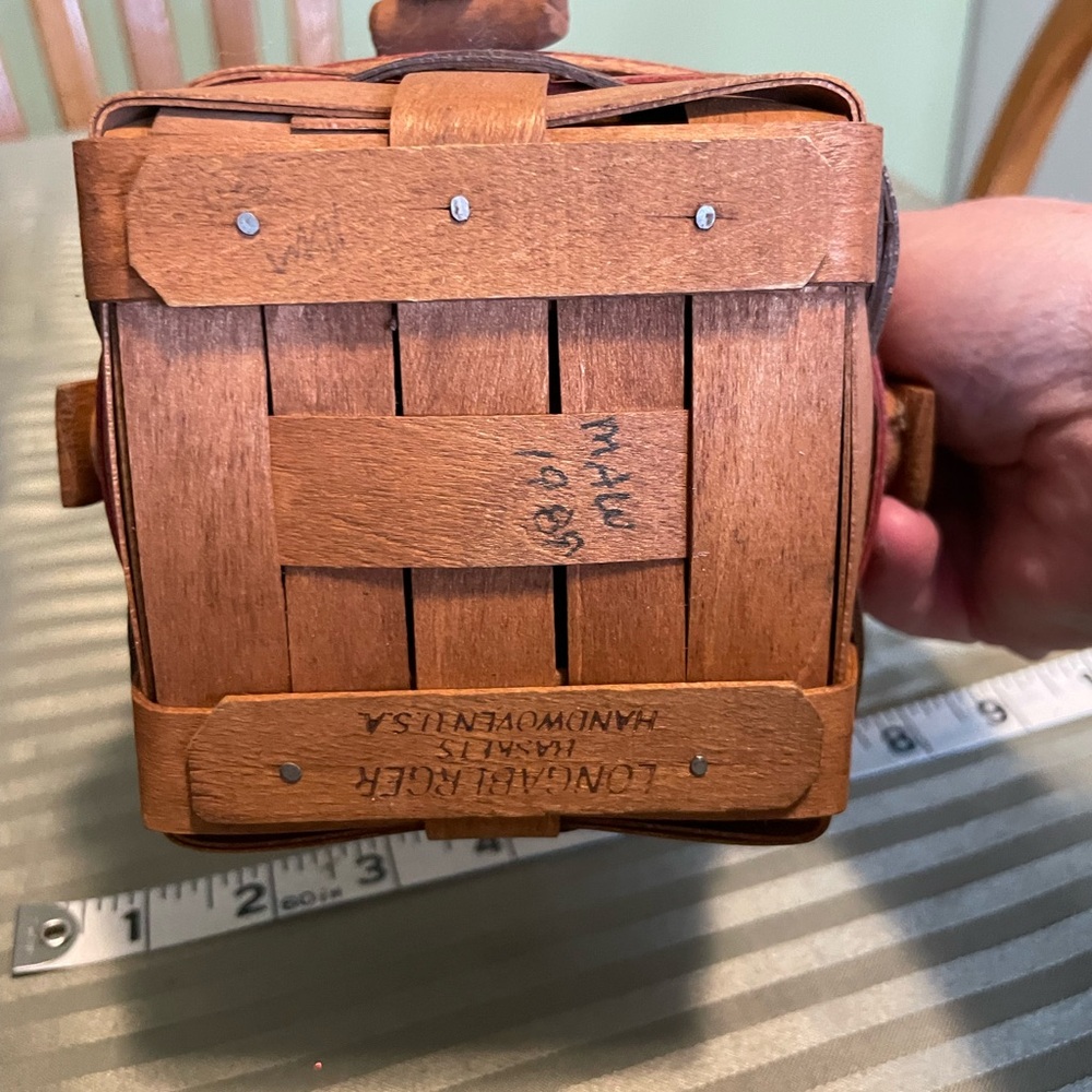Longaberger Small Handwoven Wooden Basket Box with Red Accent - Picture 7 of 10